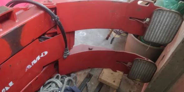 PINZA PER BOBINE ,FUSTI, TONCHI
