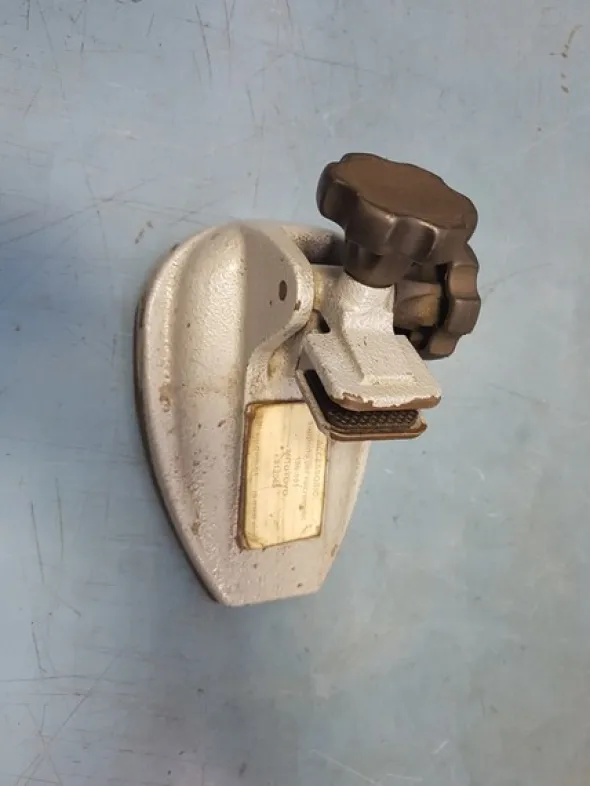 6#5252 Pinze per lamiere Topal Industries e minuterie
