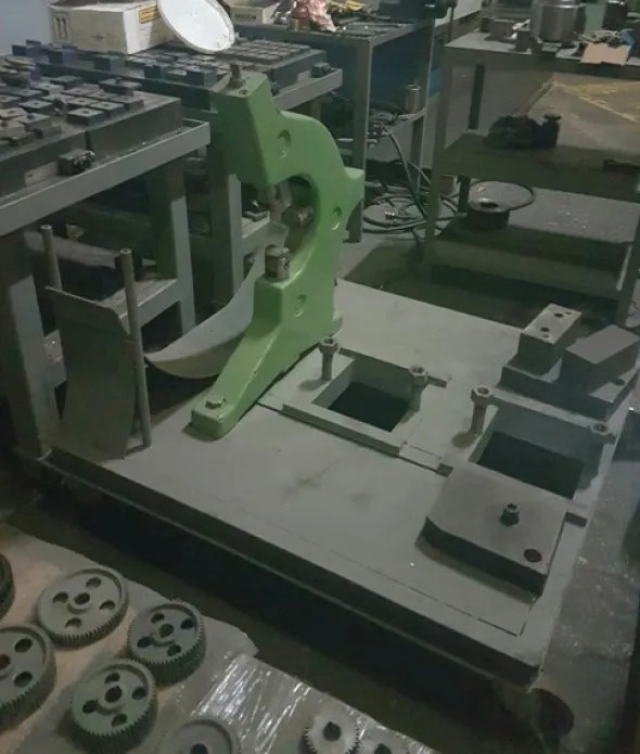 6#5252 Pinze per lamiere Topal Industries e minuterie