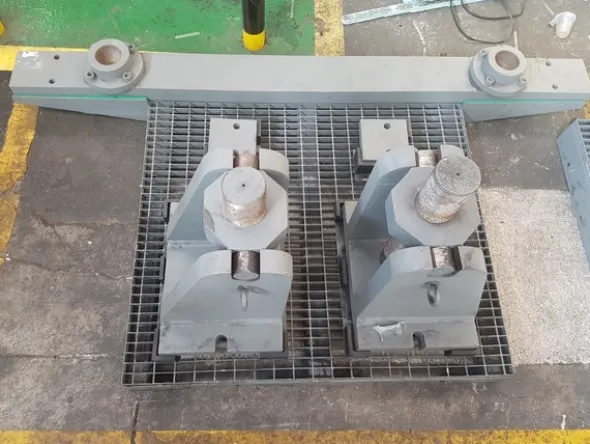 6#5252 Pinze per lamiere Topal Industries e minuterie