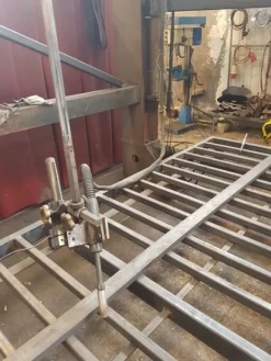 6#5252 Pinze per lamiere Topal Industries e minuterie