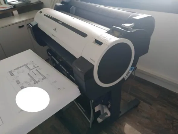 1#5470 Plotter Canon iPF 770