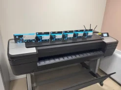 Plotter hp design jet t 1700 + kit cartucce