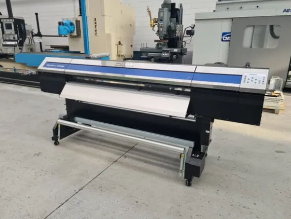 2#8046 Plotter Roland XR-640