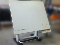 PLOTTER TAGLIO Investronica P2000 CON LAVAGNA