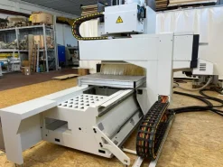 PO964 - 1181Centro di lavoro per legno SCM usato