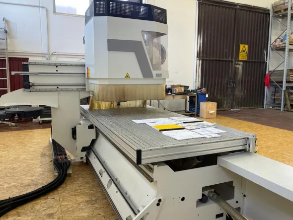 PO964 - 1181Centro di lavoro per legno SCM usato