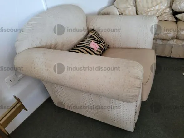 53#9481 Poltrona pelle animal