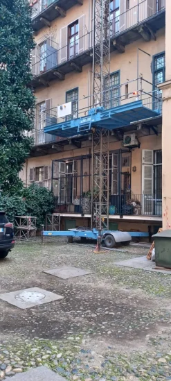 Ponteggi e attrezzatura edile