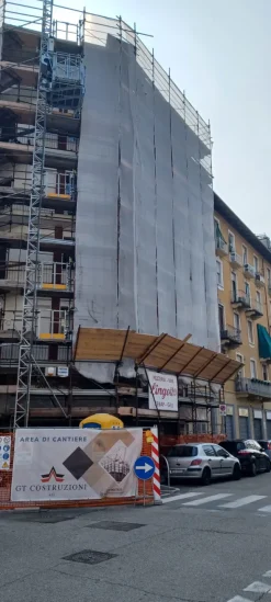 Ponteggi e attrezzatura edile