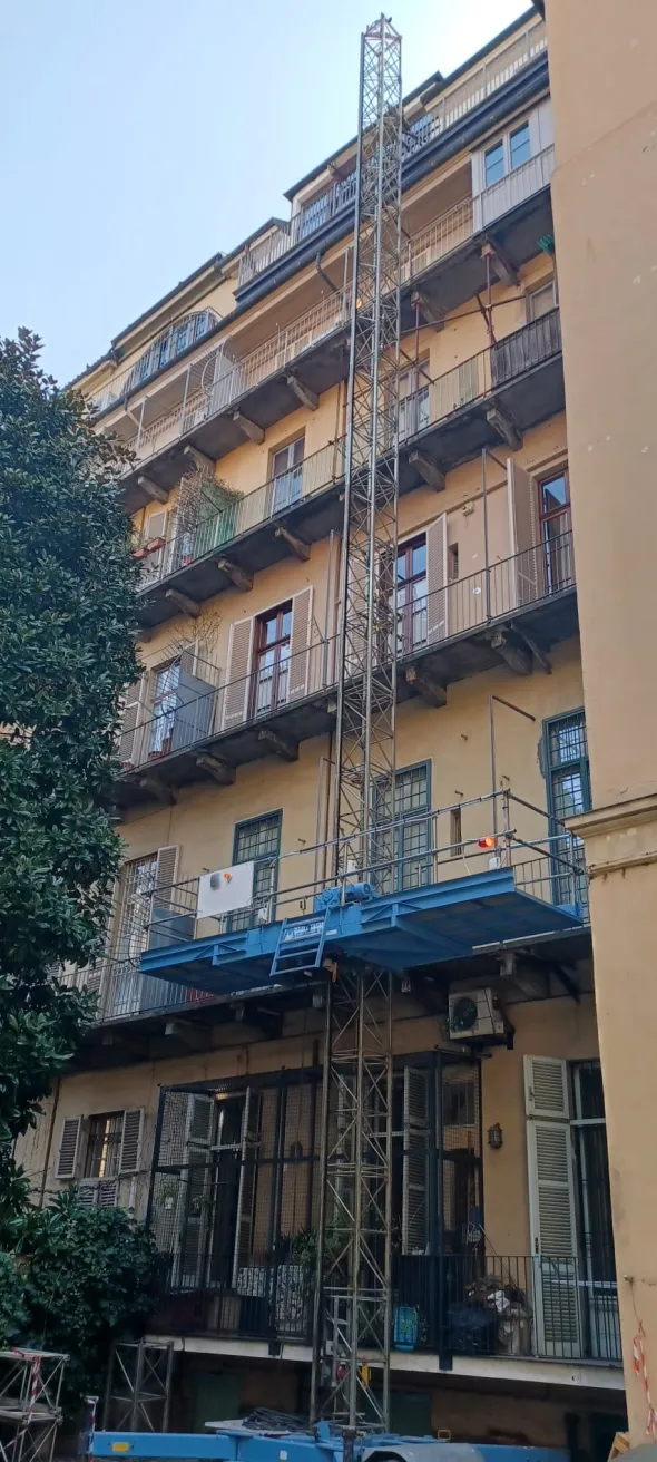 Ponteggi e attrezzatura edile