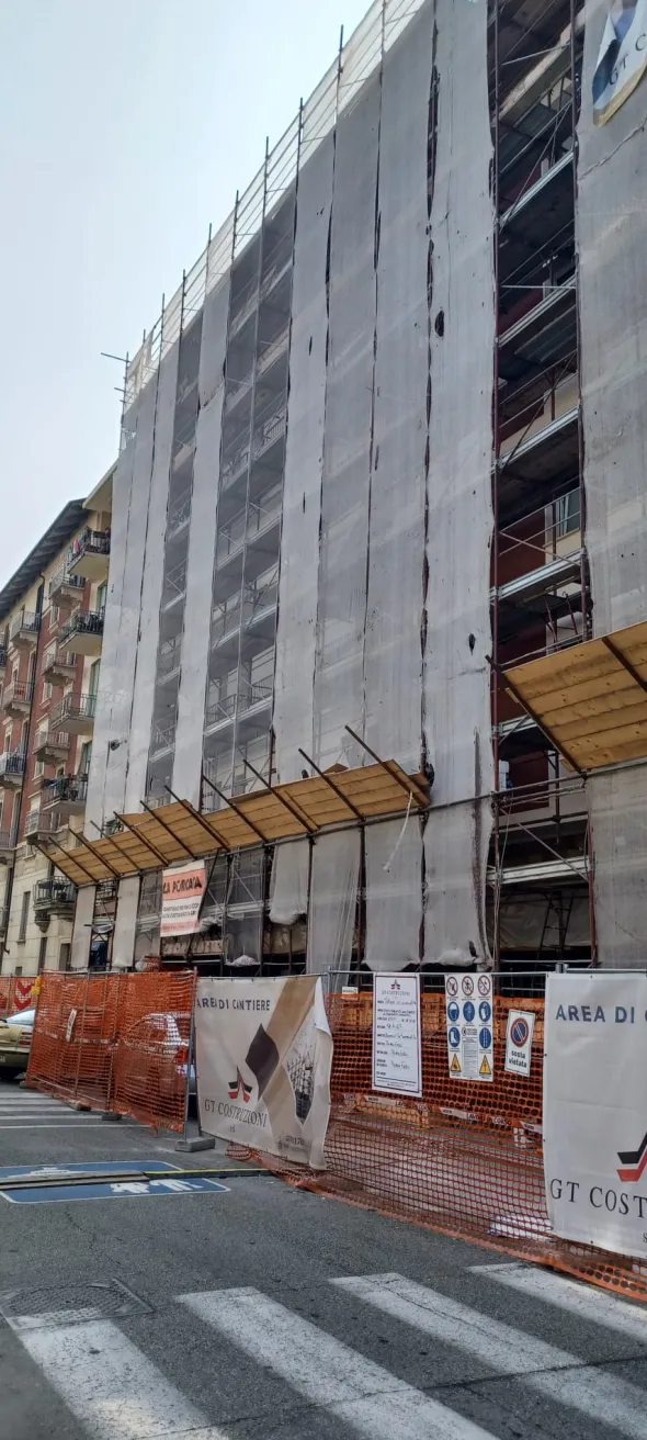 Ponteggi e attrezzatura edile