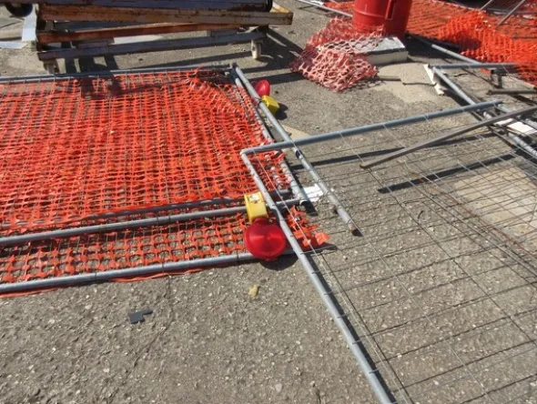 2#6230 Ponteggi e materiale per edilizia