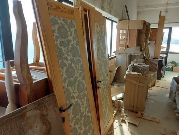 3#7553 Porte in legno
