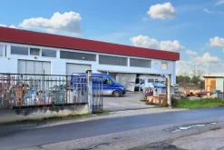 #22847 Porzione di capannone con piazzale privato