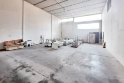 #22847 Porzione di capannone con piazzale privato