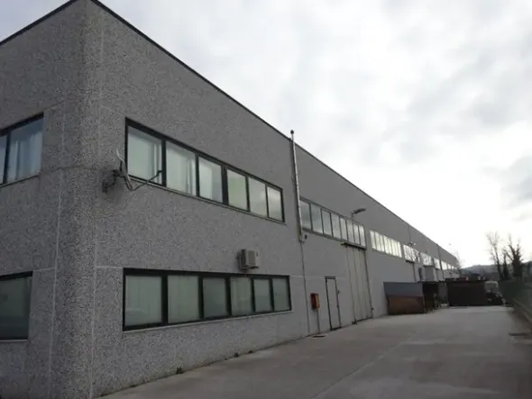 #6932 Porzione di capannone industriale