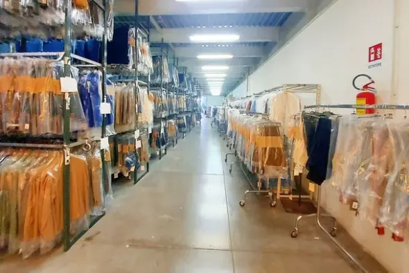 #21352 Porzione di capannone su due livelli