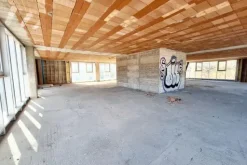 #23083 Porzione di edificio a torre in corso di costruzione