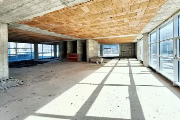 #23083 Porzione di edificio a torre in corso di costruzione