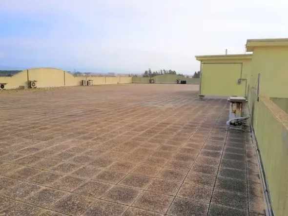 #4724 Porzione di edificio produttivo commerciale (part 1080)
