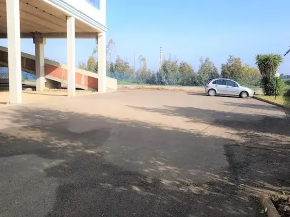 #4724 Porzione di edificio produttivo commerciale (part 1080)