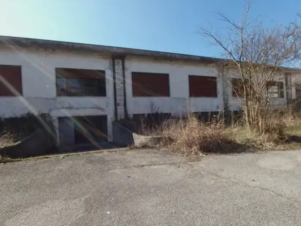 #15918 Porzione di fabbricato ad uso industriale