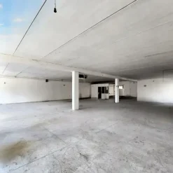 #23329 Porzione di fabbricato industriale al piano primo con rampa carrabile