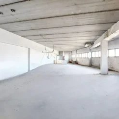 #23329 Porzione di fabbricato industriale al piano primo con rampa carrabile