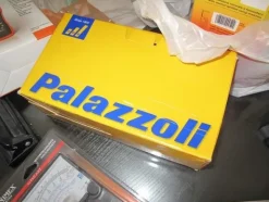 2#3076 Prese Palazzoli e spinotti elettrici