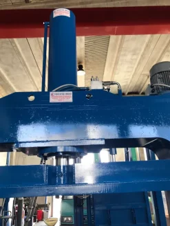 PRESSA IDRAULICA T100 E (PREZZO TRATTABILE)