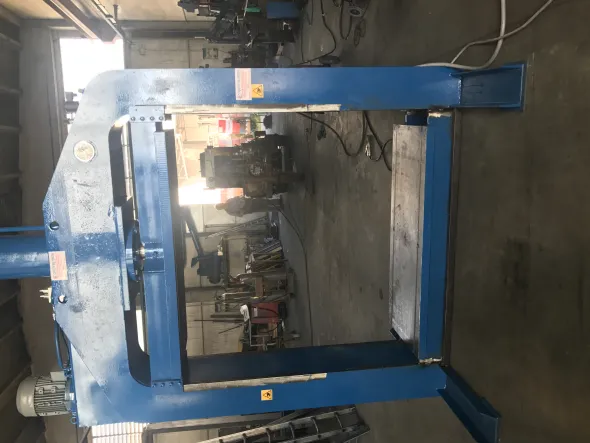 PRESSA IDRAULICA T100 E (PREZZO TRATTABILE)