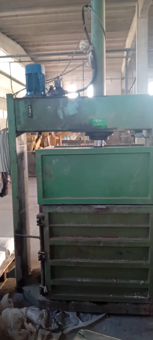 Pressa imballatrice manuale