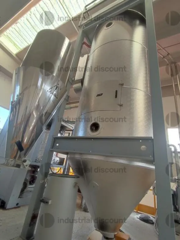 1#10039 Pressa iniezione Sacmi, stampo sacmi e robot di scarico Sytrama