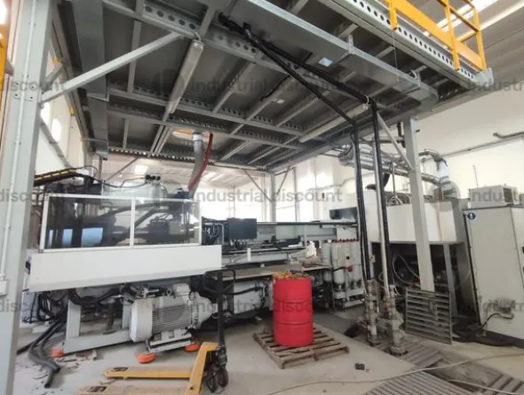 1#10039 Pressa iniezione Sacmi, stampo sacmi e robot di scarico Sytrama