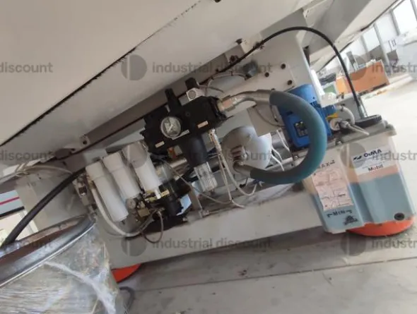 1#10039 Pressa iniezione Sacmi, stampo sacmi e robot di scarico Sytrama