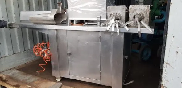 33#4068 Pressa insaccatrice inox Tecnomeccanica