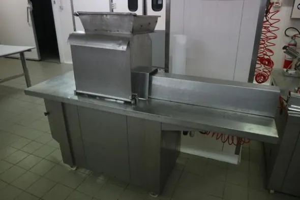 33#4068 Pressa insaccatrice inox Tecnomeccanica