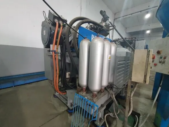 8#6048 Pressa oleodinamica BMB KW70PI