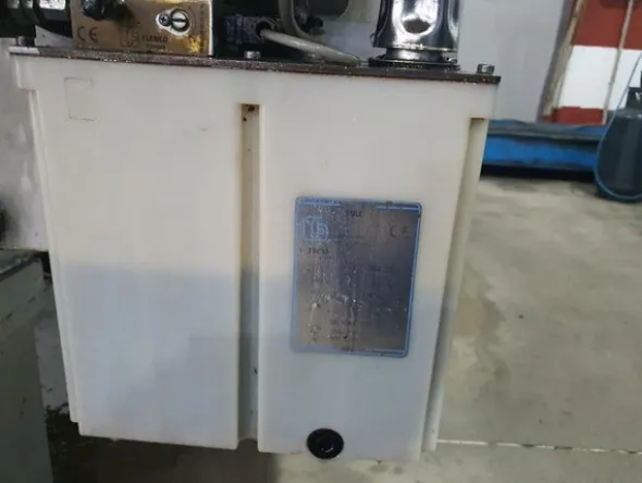 8#6048 Pressa oleodinamica BMB KW70PI