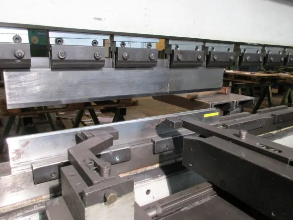 Pressa piegatrice idraulica CNC IMAL GLADIATOR 255