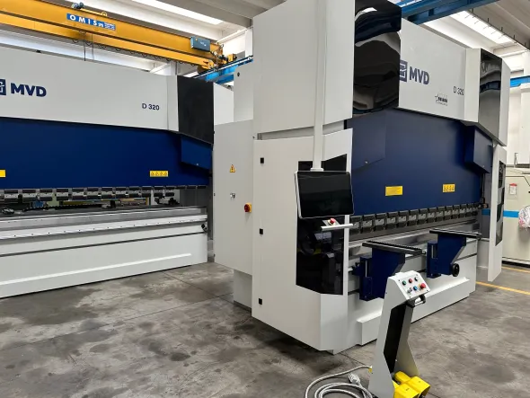 Pressa Piegatrice idr. MVD 3100 X 320 Ton CNC 8 assi