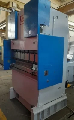 Pressa Piegatrice LVD 1300×50 ton