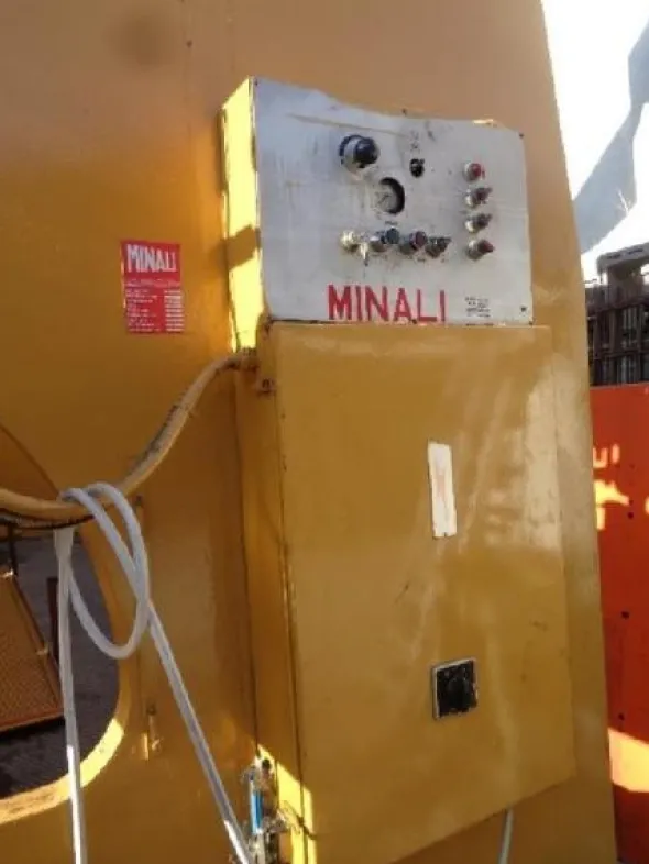 19#3528 Pressa piegatrice Minali da 8200x80 Ton