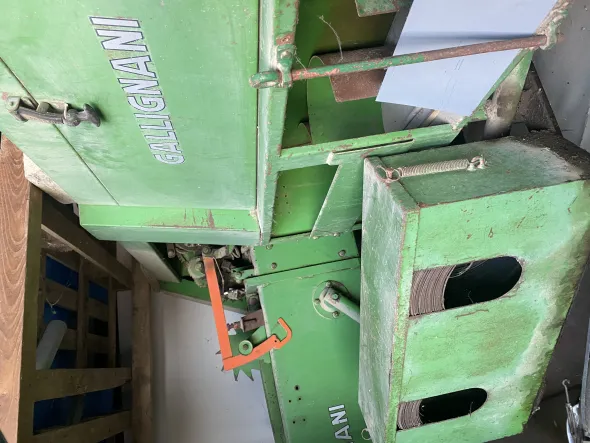 Pressa raccoglitrice