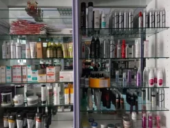 1#8057 Prodotti per centro estetico e parrucchiera.