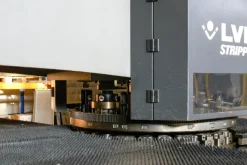 Punzonatrice LVD Siena strippit 1212