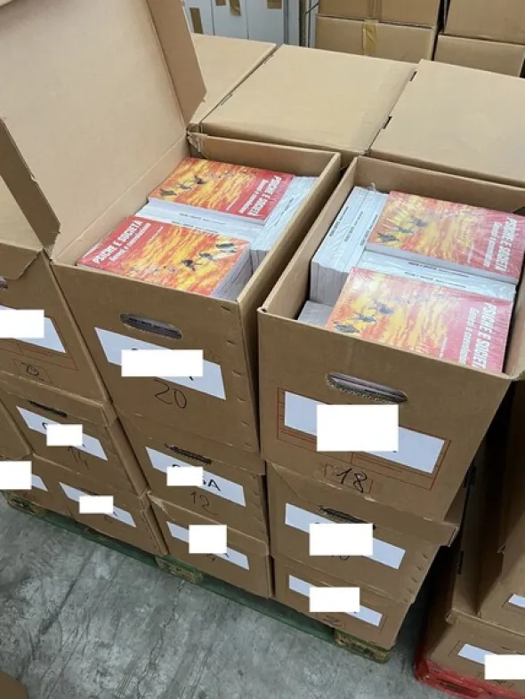 1#8367 Quadri e libri