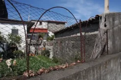 #15750 Quota di terreno edificabile di 170 mq