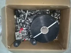 4#2974 Reggiatrice elettrica e clip chiusura imballaggio